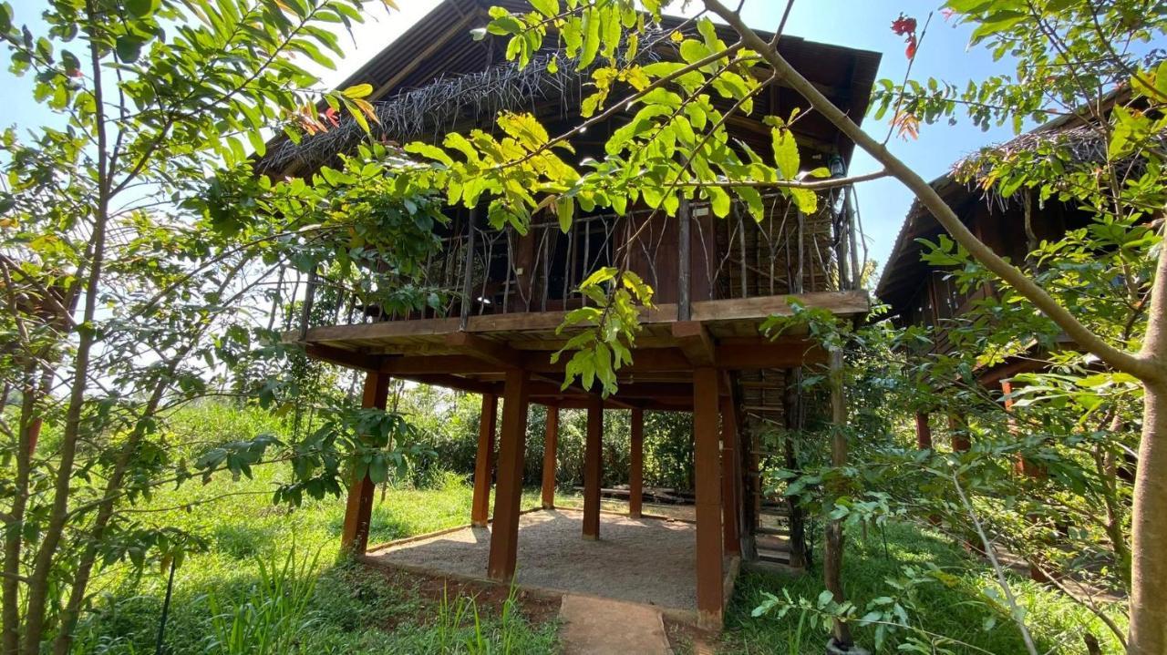 Chena Huts Eco Resort Sigiriya Exterior foto